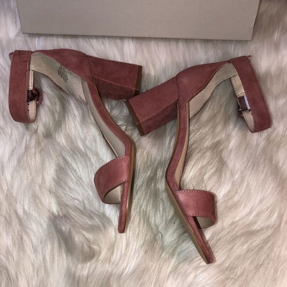 Marc Fisher Ltd Karlee Ankle Strap Sandal - Picture 5 of 9